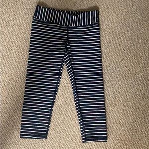 Cropped ivivva leggings